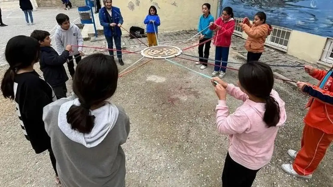 'Merkezim her yerde' projesi ile doyasıya eğlendiler