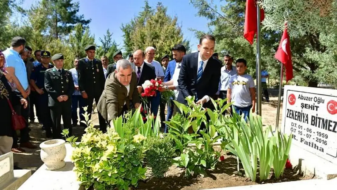 15 Temmuz şehidi kabri başında dualarla anıldı