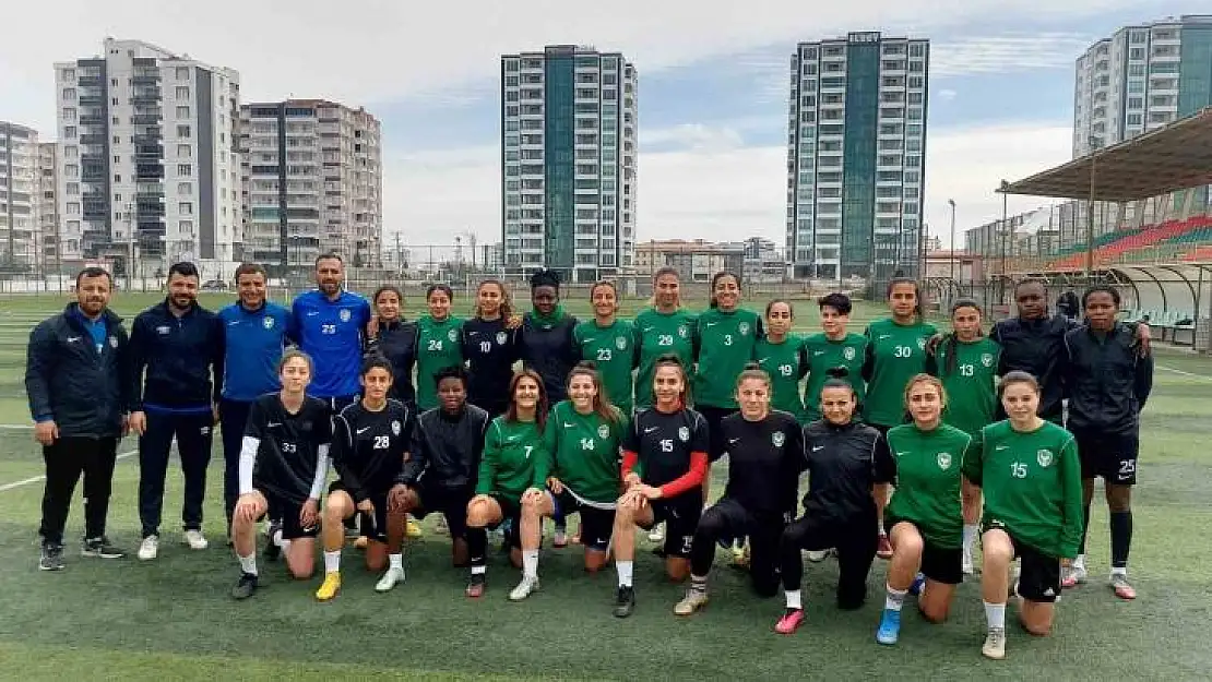 Amedspor Kadın Futbol Takımı, erteleme maçında 1207 Antalyaspor ile karşılaşacak