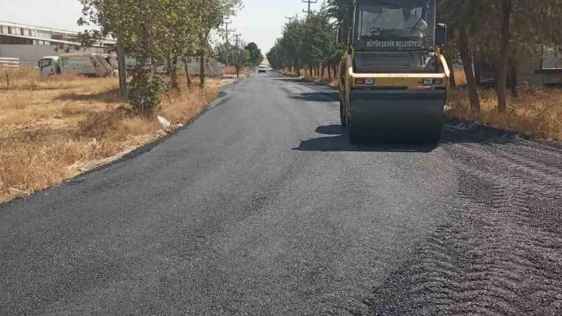 Bağlar Belediyesi, yol ve asfalt çalışmalarını sürdürüyor