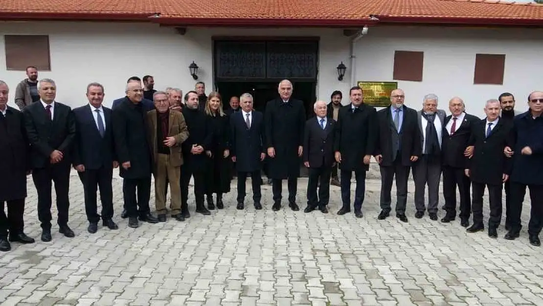 Bakan Ersoy, restorasyonu tamamlanan cemevini ziyaret etti