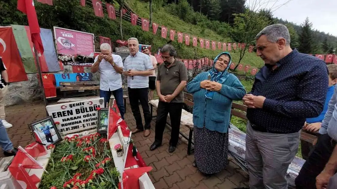 Başkan Yıldırım'dan şehit Eren Bülbül'ün kabrine ziyaret