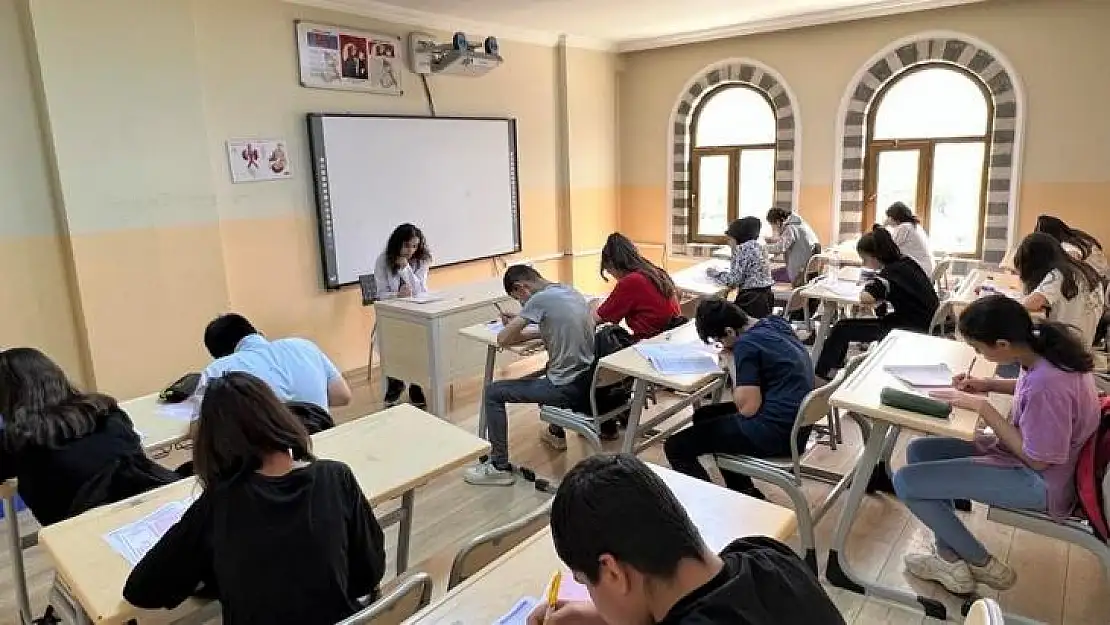 Bilgievleri ve Akademi Liselerde seri deneme sınavları başladı