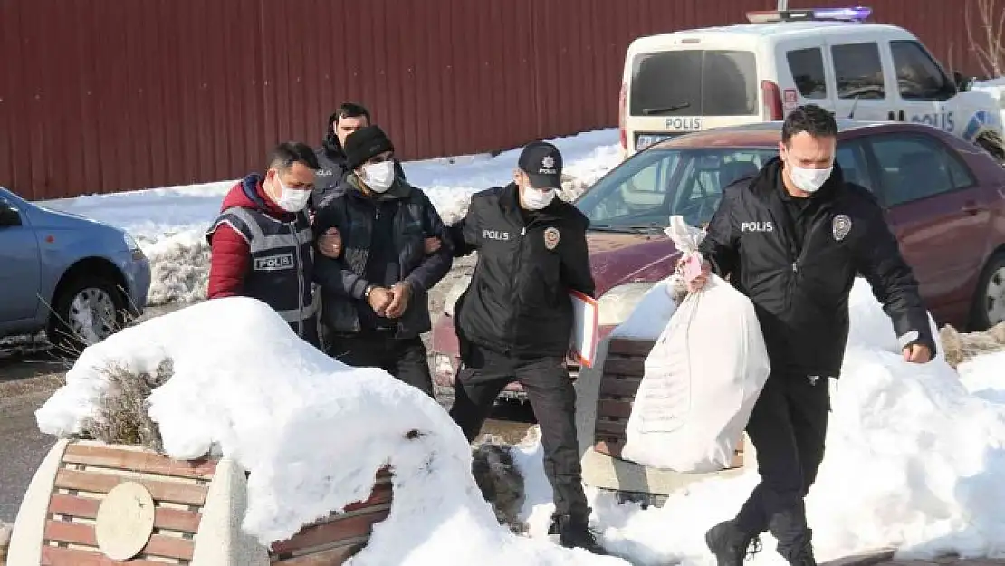 Kablo ve hurda hırsızlarını polis ekipleri suçüstü yakaladı