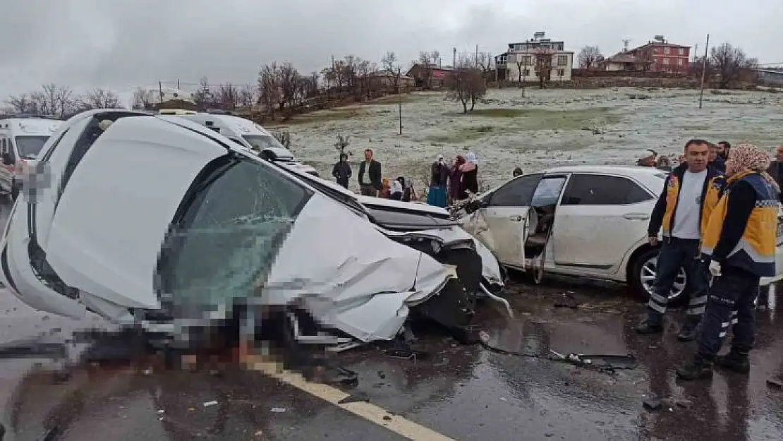 Bingöl'de trafik kazası: 1 ölü, 4 yaralı