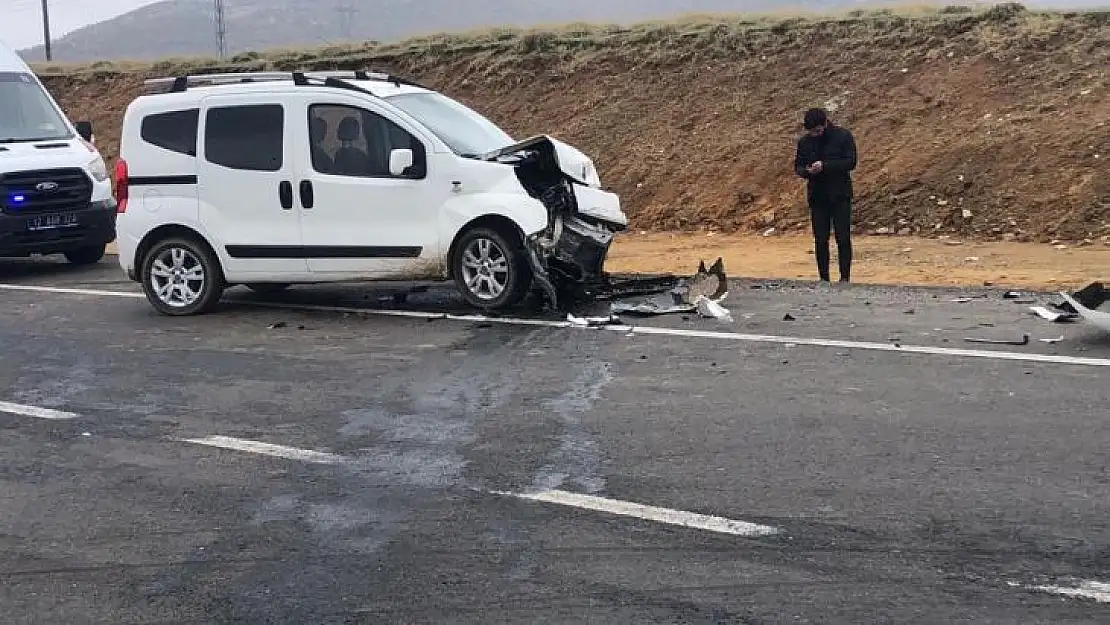 Bingöl'de trafik kazası: 6 yaralı