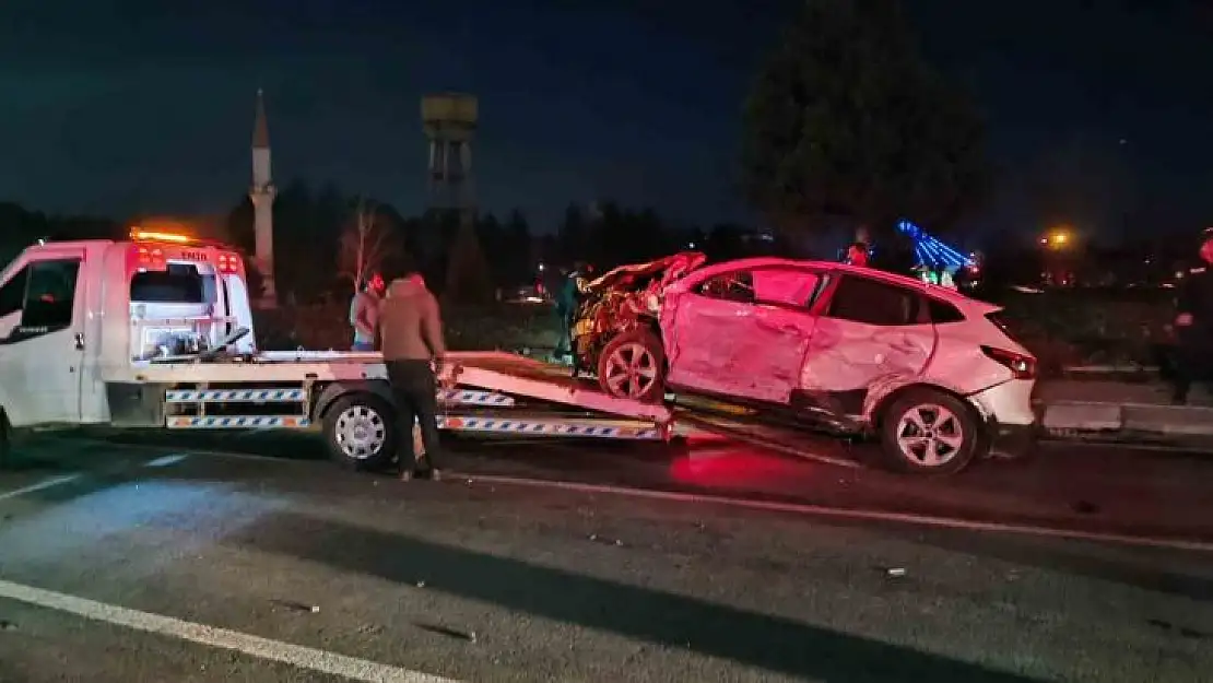 Bingöl'de zincirleme trafik kazası: 5 yaralı