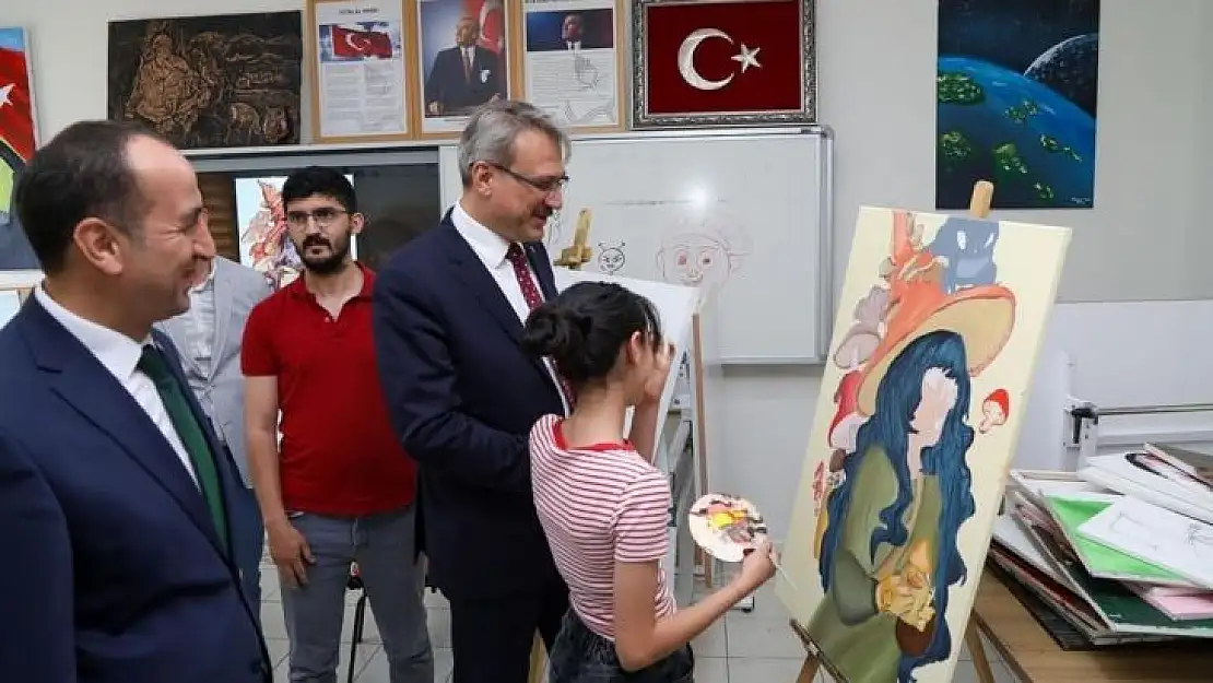 Bingöl Valisi Kadir Ekinci, Bilim ve Sanat Merkezini gezdi