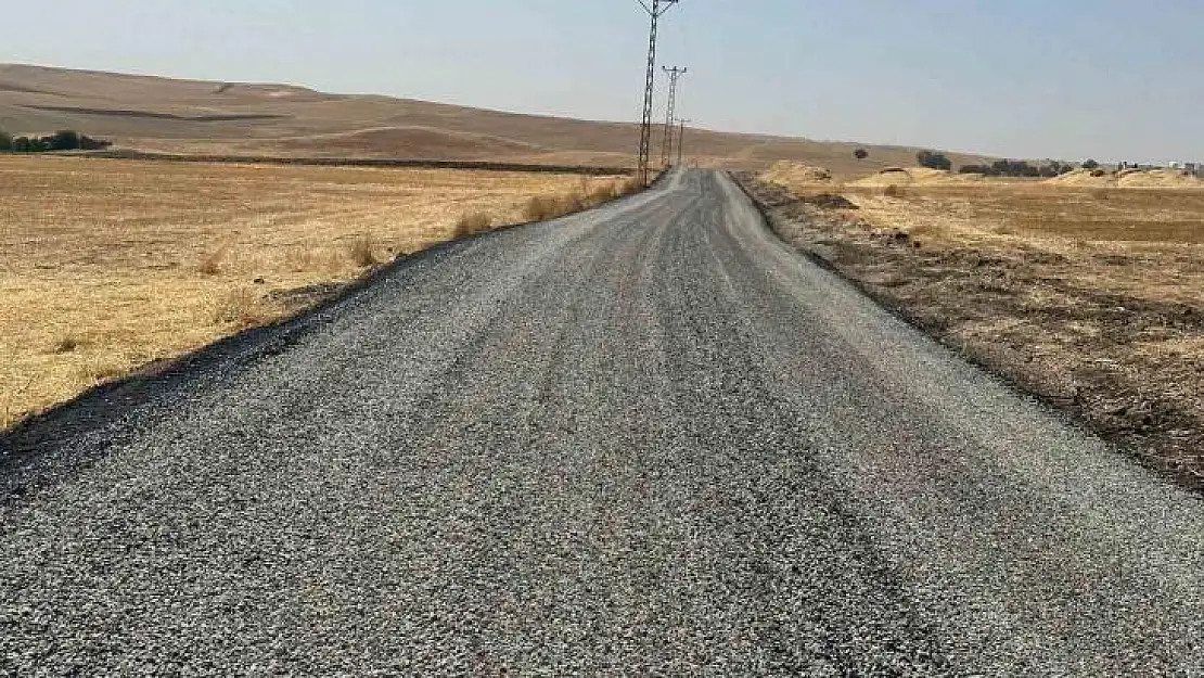 Büyükşehir Belediyesi, kırsal mahallelerde yol çalışmalarını sürüyor