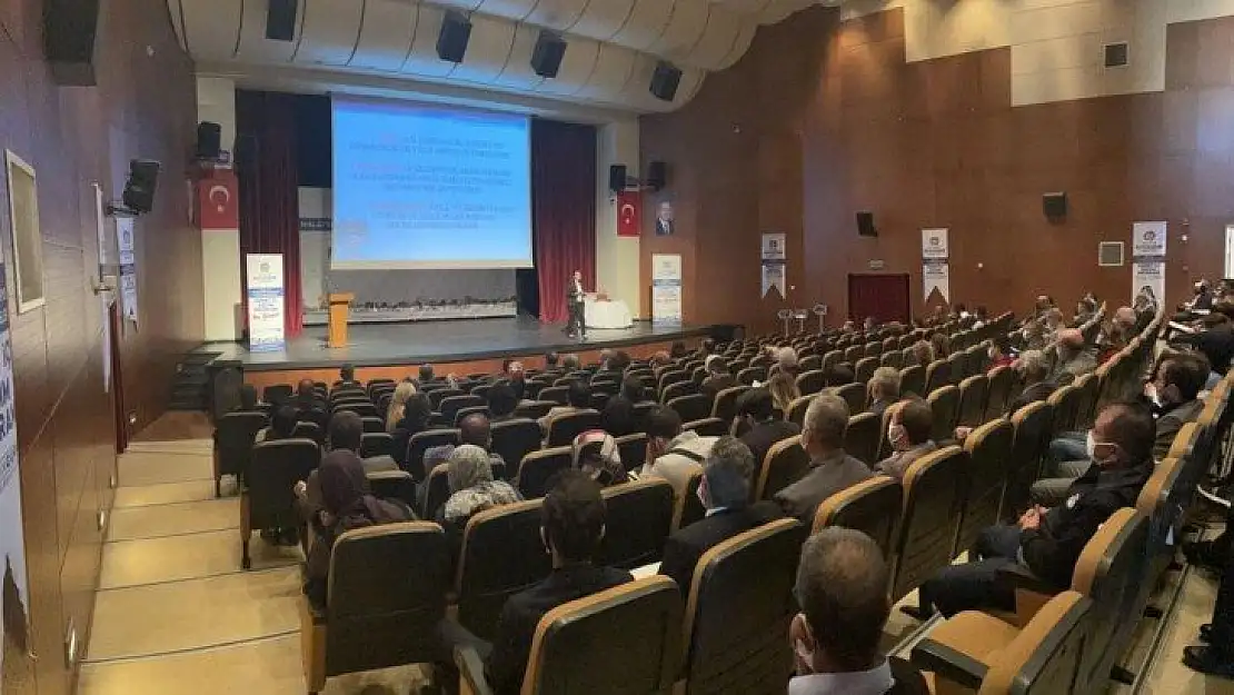 Büyükşehir Belediyesinde hizmet içi eğitim semineri sona erdi