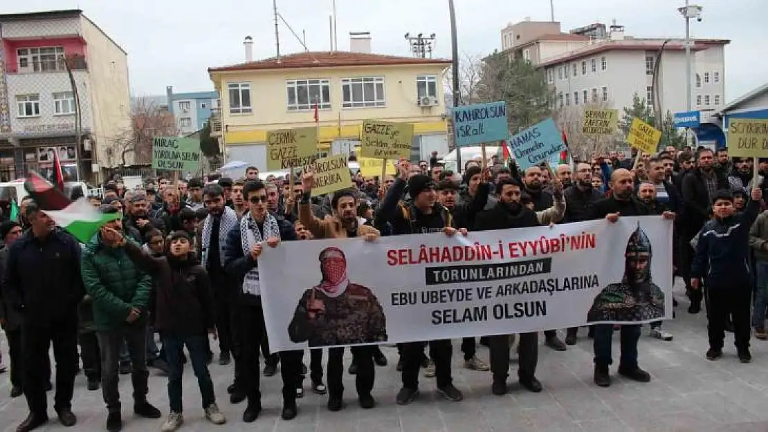 Çermik'te Filistin'e destek yürüyüşü düzenlendi