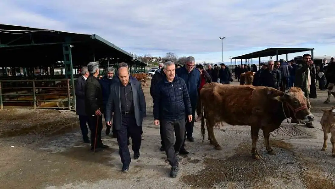 Çınar: 'Esnaflarımızın fedakarlığı ve özverisi her türlü takdirin üzerindedir'