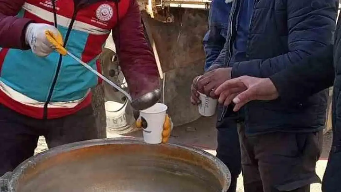 Dicle'den Adıyaman'a sıcak yemek servisi