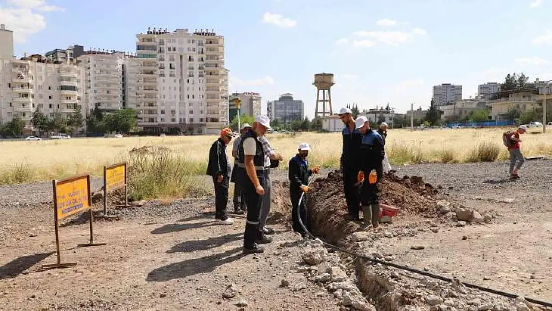 DİSKİ ekiplerinden 100 Evler'de abone bağlantı çalışması