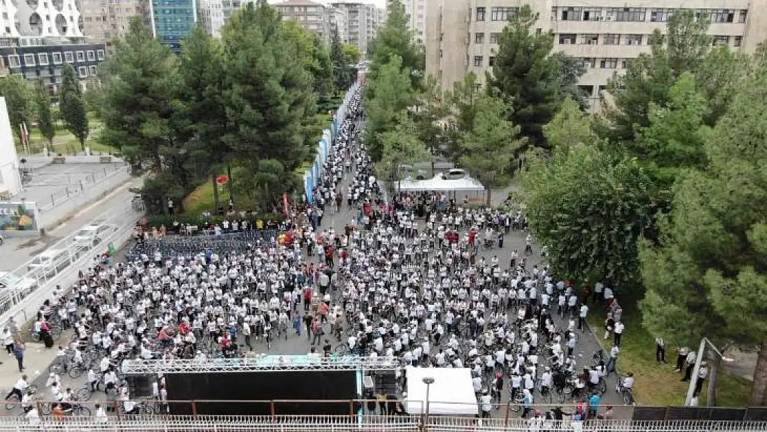 Diyarbakır'da 'Yeni Şehirden Kadim Şehre' bisiklet turu etkinliği