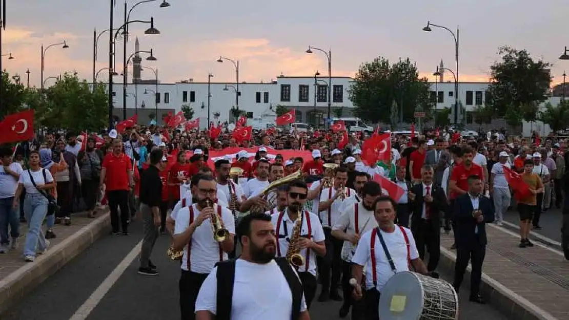 Diyarbakır'da 15 Temmuz Demokrasi ve Milli Birlik Günü anma etkinlikleri düzenlendi