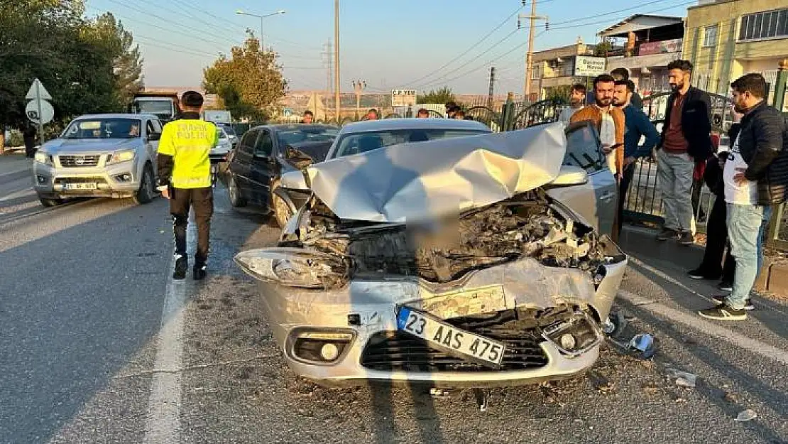 Diyarbakır'da 6 aracın karıştığı zincirleme kazada 3 kişi yaralandı