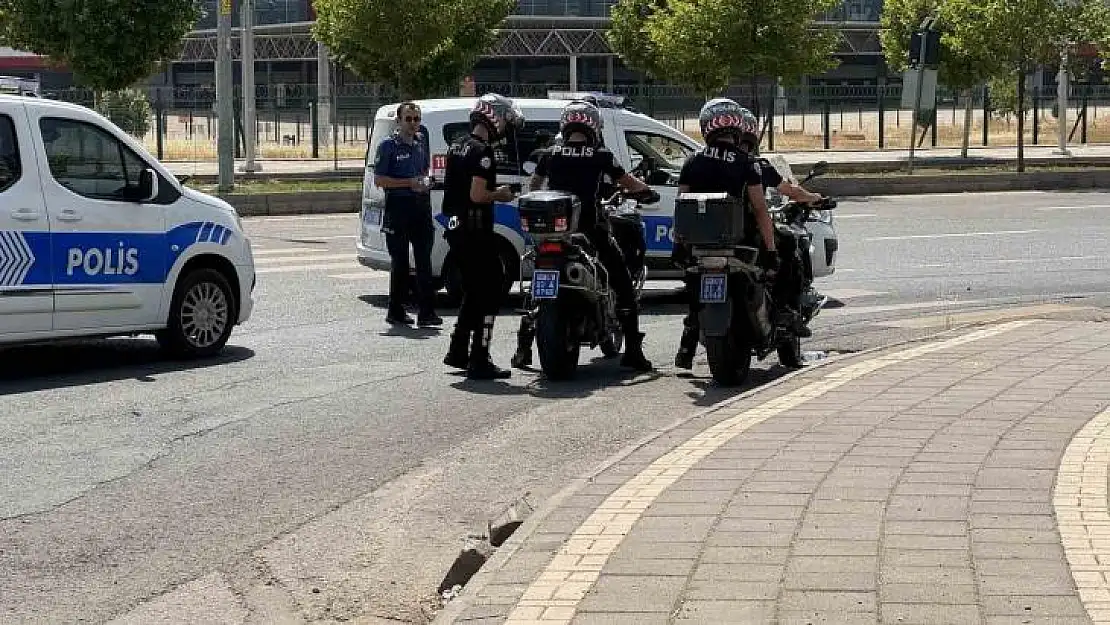 Diyarbakır'da akraba iki grup arasında tekme, yumruk, bıçak ve silahlı kavga: 2 yaralı