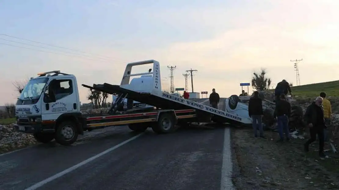 Diyarbakır'da kontrolden çıkan otomobil takla attı: 1 yaralı