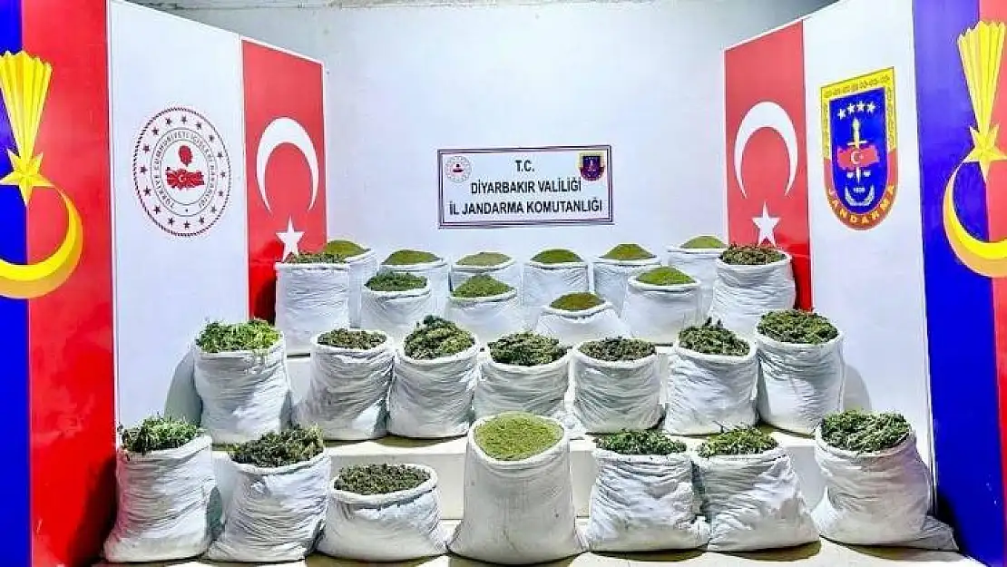 Diyarbakır'da terörün finans kaynağına darbe: 1 ton 640 kilo esrar ele geçirildi