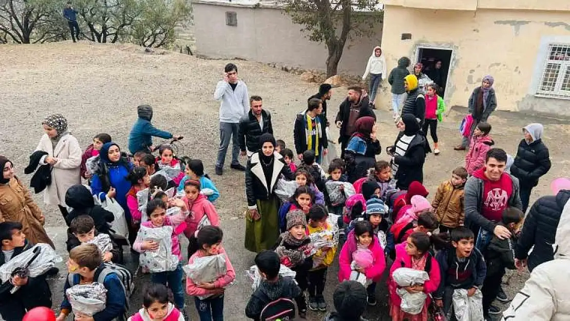 Diyarbakır'da üniversite öğrencilerinden ilkokul öğrencilerine etkinlik