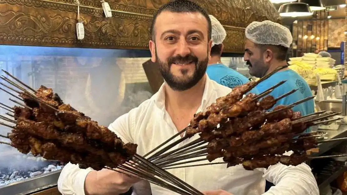 Diyarbakır'da vatandaşların iftar tercihi 'tescilli' ciğer kebabı