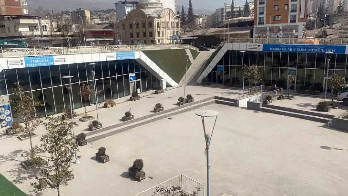 Diyarbakır ekipleri Kahramanmaraş'ta çarşı kent kuruyor