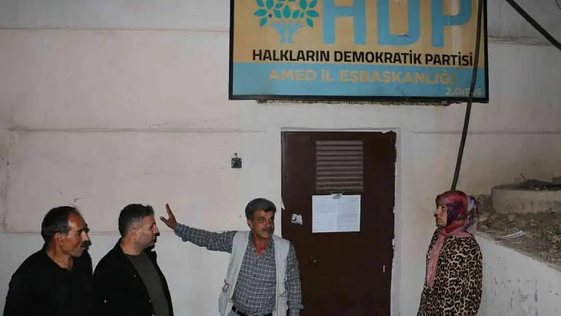 Diyarbakır HDP il binasına mühür vuruldu, aileler binanın yıkılmasını istiyor