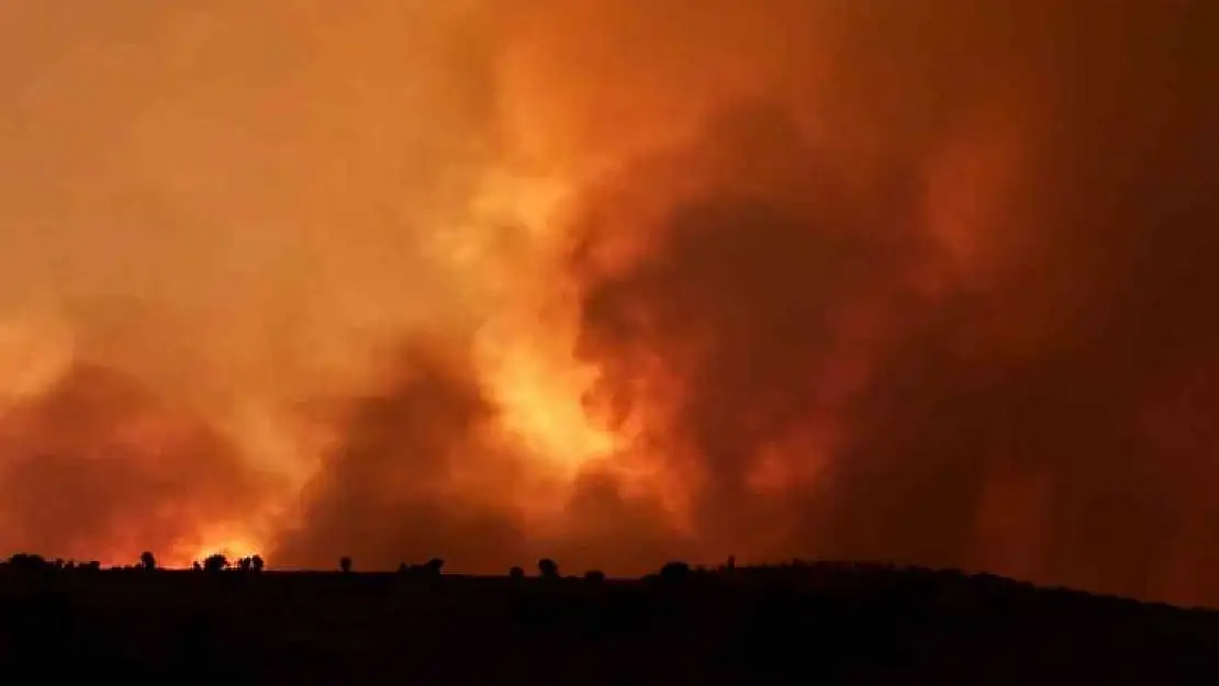 Bölgeye çok sayıda AFAD, itfaiye ve sağlık ekibi sevk edildi