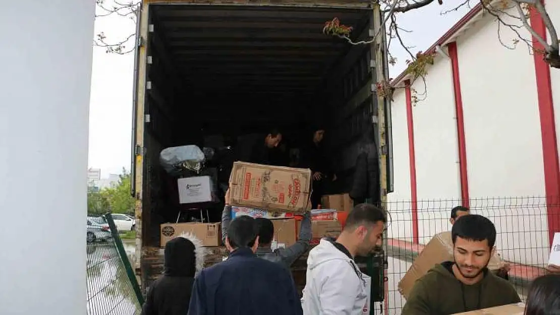 Diyarbakırlı öğrencilerden depremzede kardeşlerine binlerce koli hediye