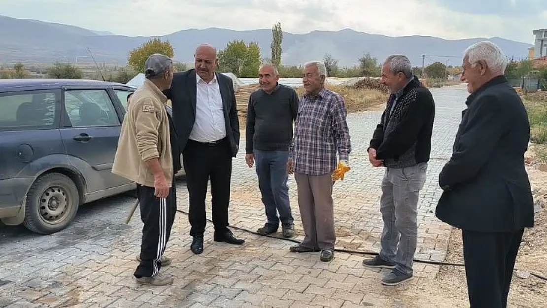 Doğanşehir Belediyesi kilitli parke taşı çalışmalarına devam ediyor