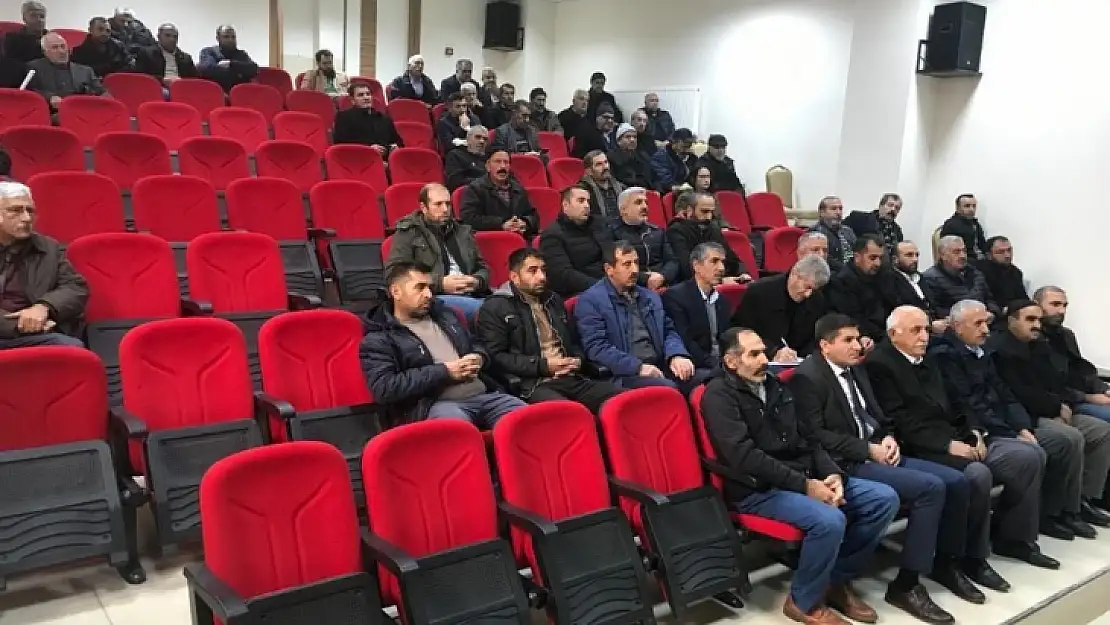 Elazığ'da çiftçilere yönelik bilgilendirme toplantısı