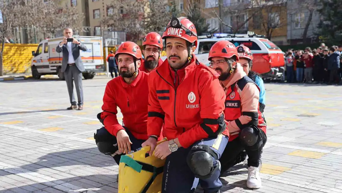 Elazığ'da deprem ve yangın tatbikatı