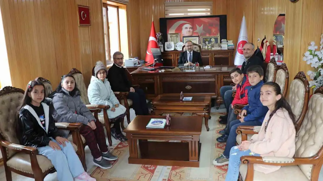 Elazığ'da öğrencilerden Filistin'e anlamlı destek