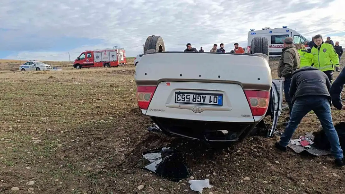 Elazığ'da otomobil takla attı: 2 yaralı