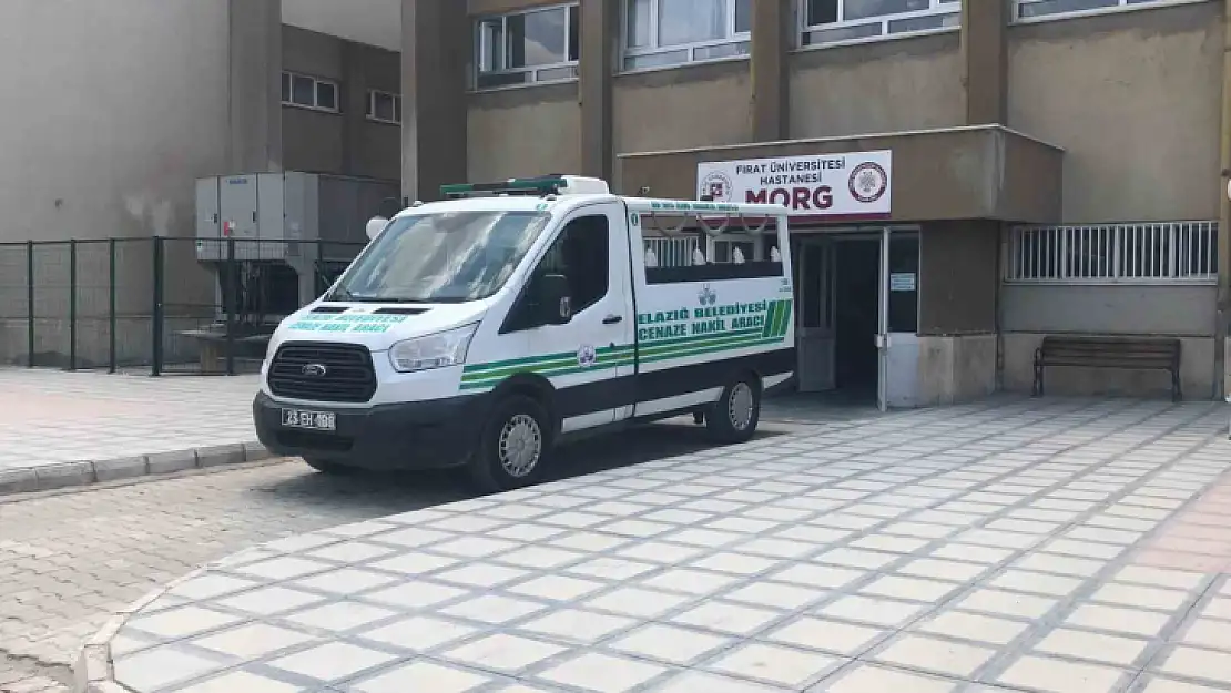 Elazığ'da patpat motoru devrildi: 1 ölü, 1 yaralı