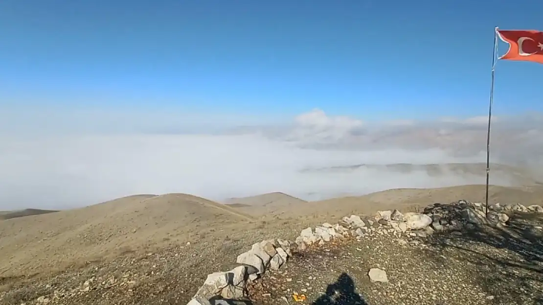 Elazığ'da sis tabakası görsel şölen sundu