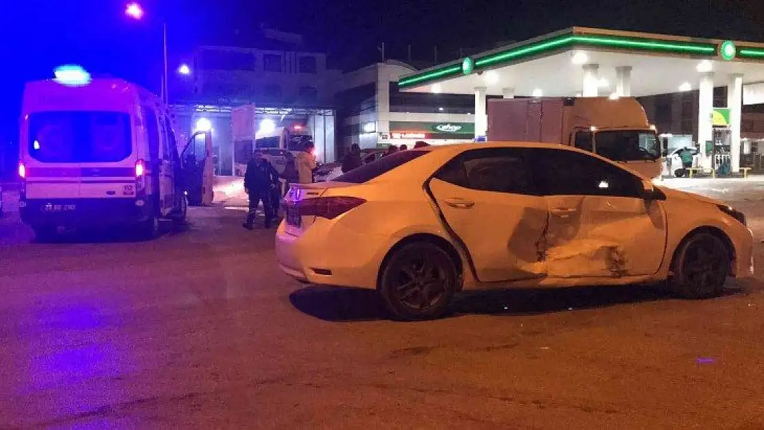 Elazığ'da trafik kazası: 2 yaralı