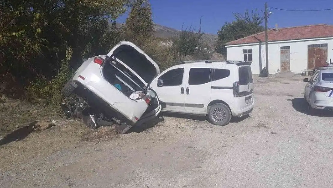 Elazığ'da trafik kazası: 4 yaralı