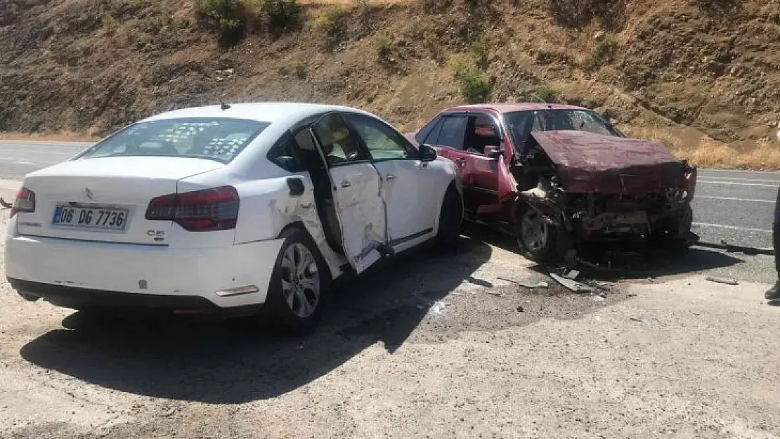 Elazığ'da trafik kazası: 4 yaralı