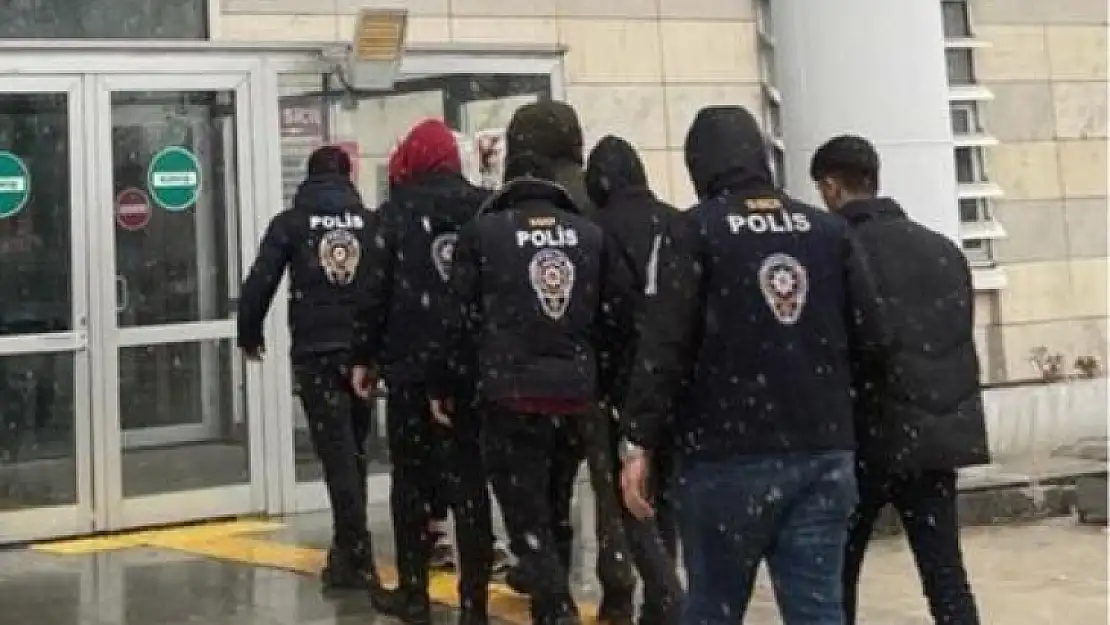 Elazığ'da yasadışı bahis operasyonu: 5 gözaltı