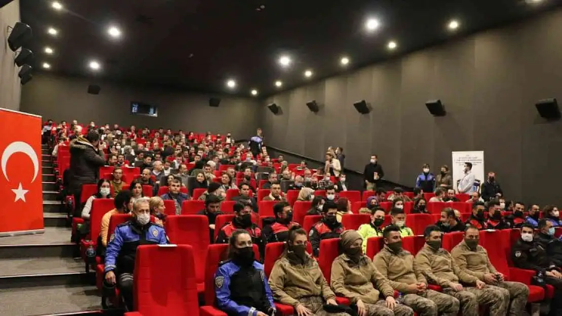 Elazığ polisi iyi ki varsın Eren filminde buluştu