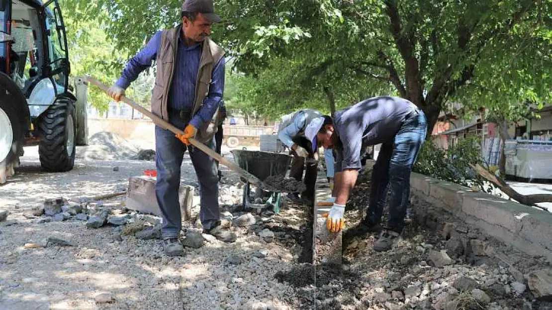 Ergani'de 'Köy Pazarı' yapımına başlandı