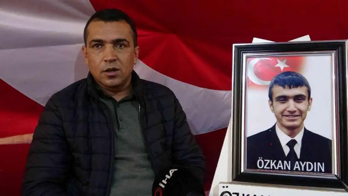 Evlat nöbetindeki acılı baba Süleyman Aydın'dan HDP'ye tekpi