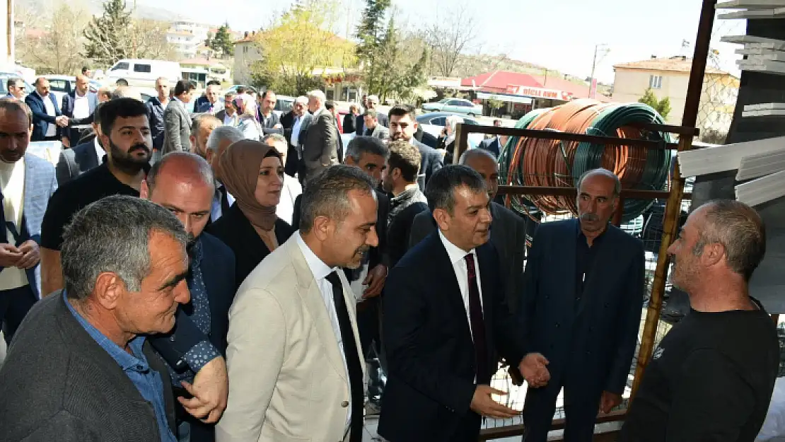 AK Parti adayı Prof. Dr. Erol Keleş'e Gezin ve Maden'de yoğun ilgi!