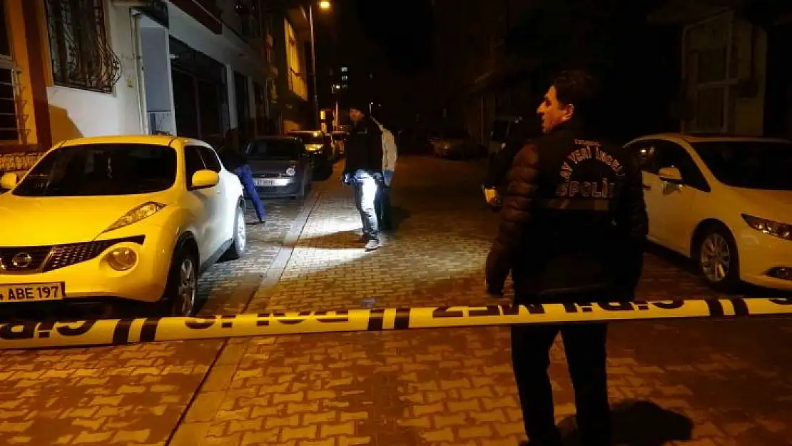 Husumetlilerin silahlı satırlı kavgasında ortalık savaş alınana döndü: 1 ağır yaralı