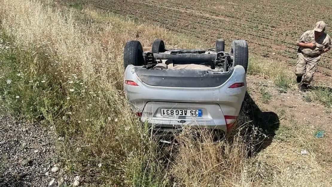 Kontrolden çıkan otomobil yol kenarına savruldu: 1 yaralı