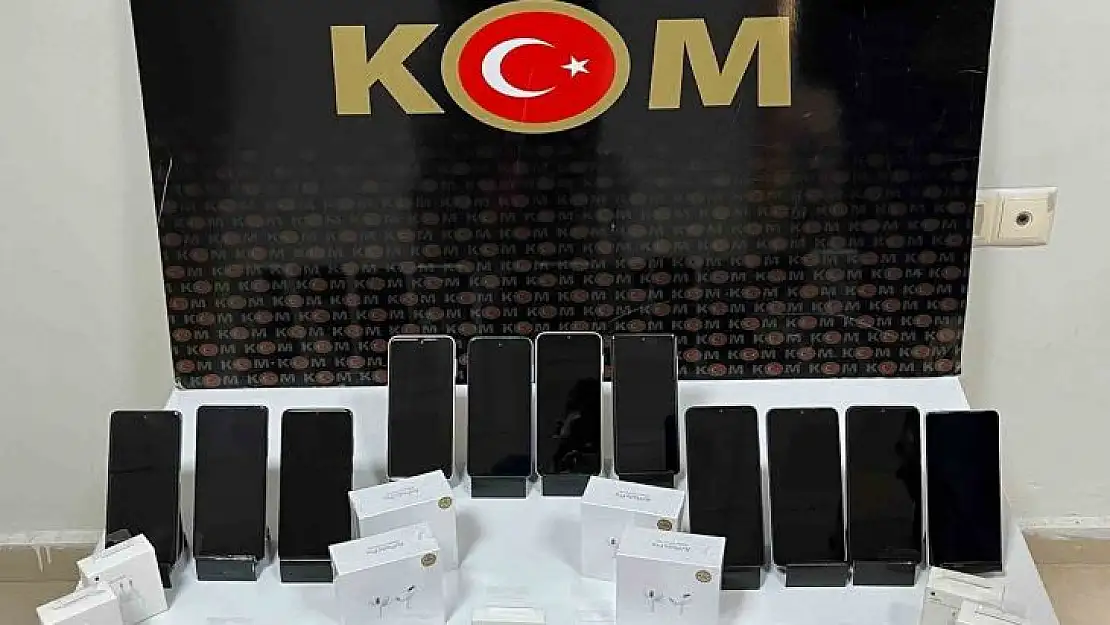 Malatya'da 11 adet kaçak cep telefonu ele geçirildi