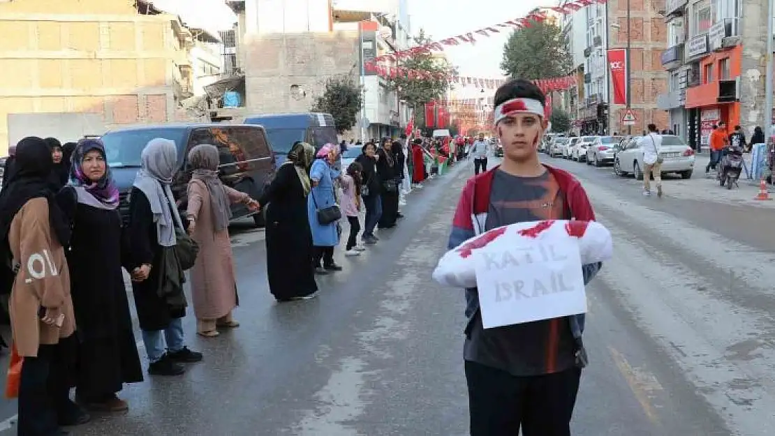 Malatya'da Gazze zinciri yürüyüşü