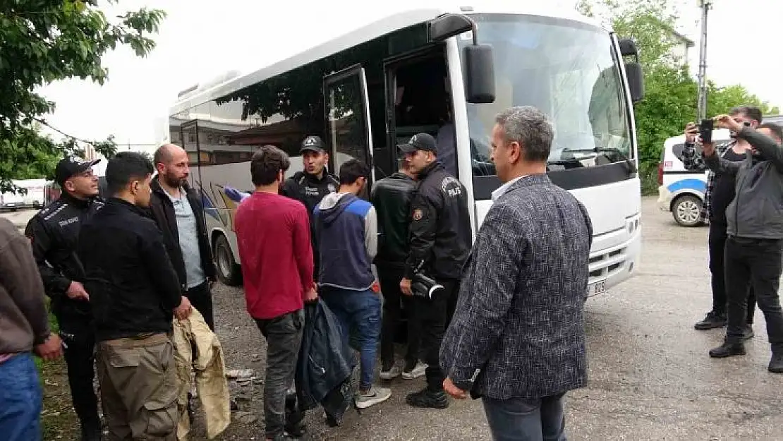 Malatya'da iş yerinde 25 düzensiz göçmen yakalandı